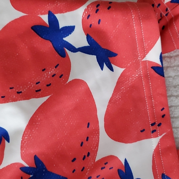 CARTERS 3T RASH GUARD STRAWBERRY - Picture 4 of 6